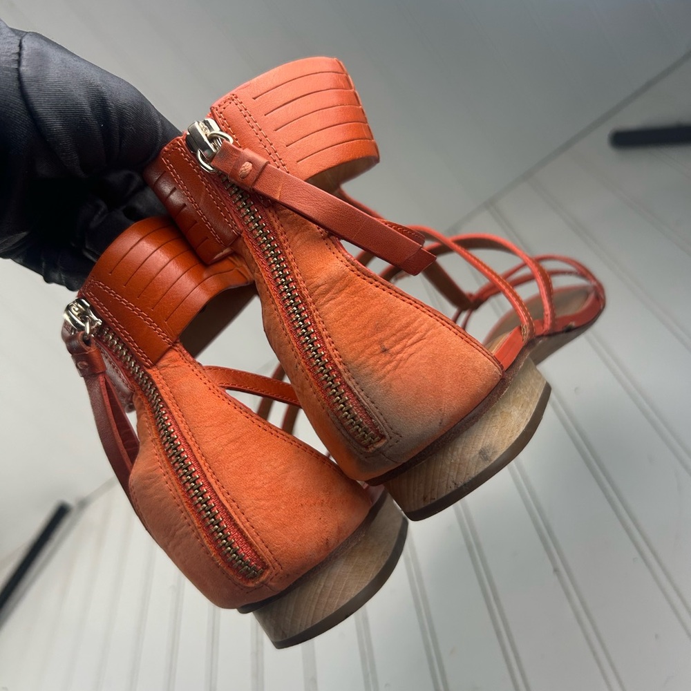 Coach Nillie Orange Leather Gladiator Sandals Strappy Ankle Zip Women’s Size 9B - Picture 7 of 10